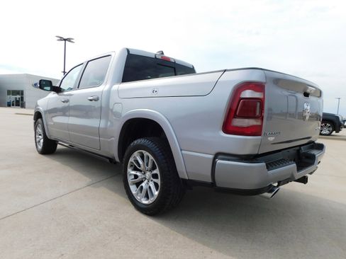 Used 2022 RAM 1500 Laramie w/ Laramie Southwest Edition image 3