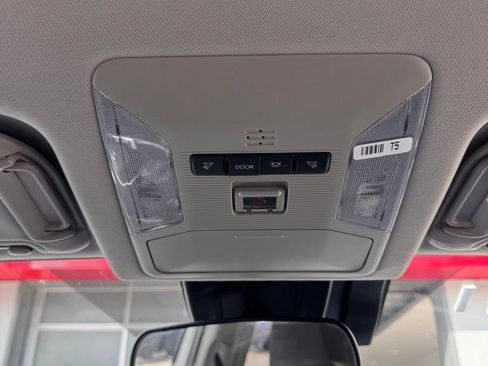 Used 2025 Toyota RAV4 XLE w/ Weather Package AWD/4WD image 12