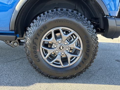 New 2025 Ford Bronco Badlands image 19