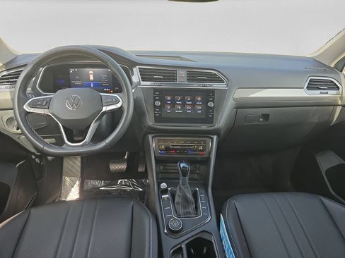 Certified 2023 Volkswagen Tiguan SE AWD/4WD image 11
