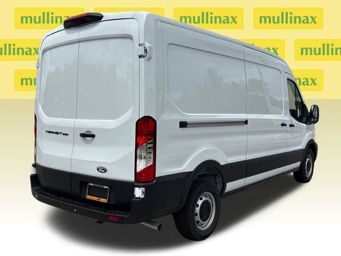 New 2026 Ford Transit 250 148 Medium Roof RWD image 4