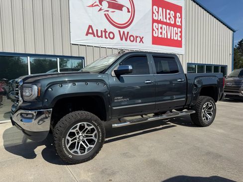 Used 2017 GMC Sierra 1500 SLT w/ SLT Premium Package AWD/4WD image 3