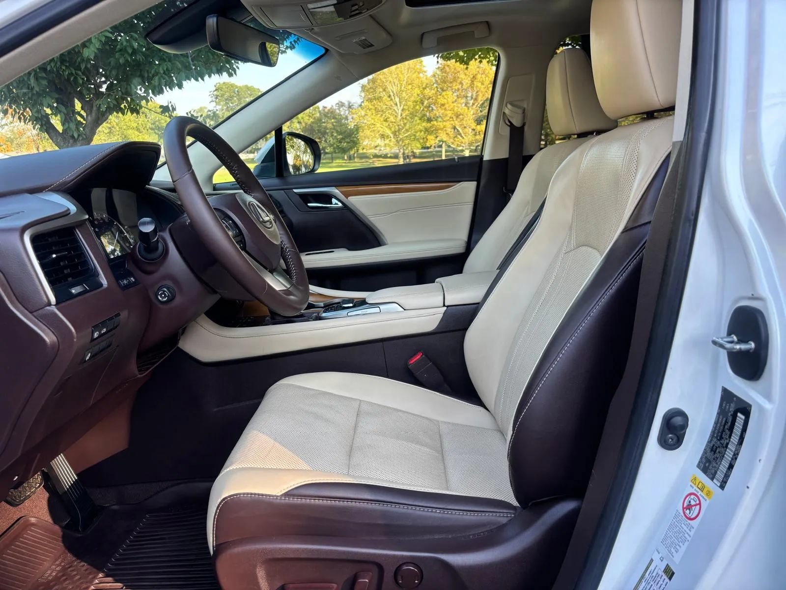 Used 2018 Lexus RX 350 AWD w/ Premium Package image 12