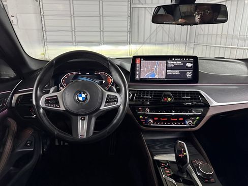 Used 2023 BMW 540i xDrive w/ M Sport Package AWD/4WD image 25