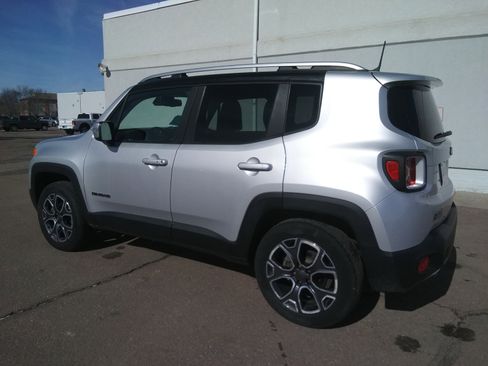 Used 2015 Jeep Renegade Limited image 7