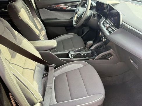 Used 2025 Chevrolet TrailBlazer LT image 25