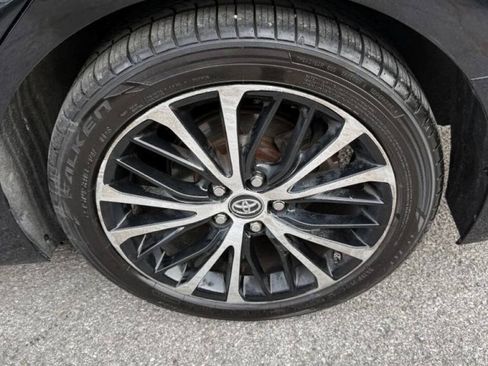 Used 2018 Toyota Camry SE w/ Audio Package FWD image 10