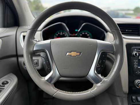 Used 2016 Chevrolet Traverse LT w/ Style and Technology Package AWD/4WD image 25