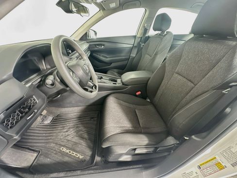 Used 2025 Honda Accord LX image 13
