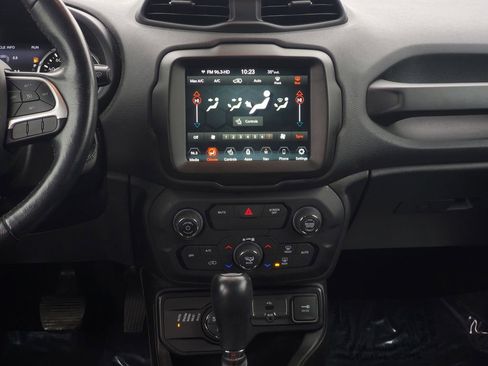 Used 2020 Jeep Renegade Trailhawk w/ UConnect 8.4 Nav Group image 34