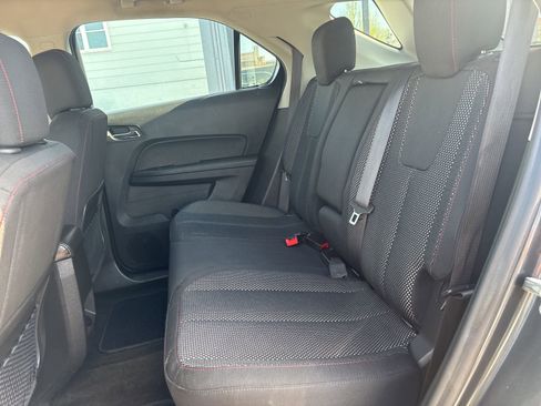 Used 2017 Chevrolet Equinox LS FWD image 12