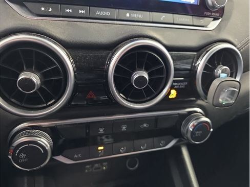 Used 2022 Nissan Sentra SV image 24