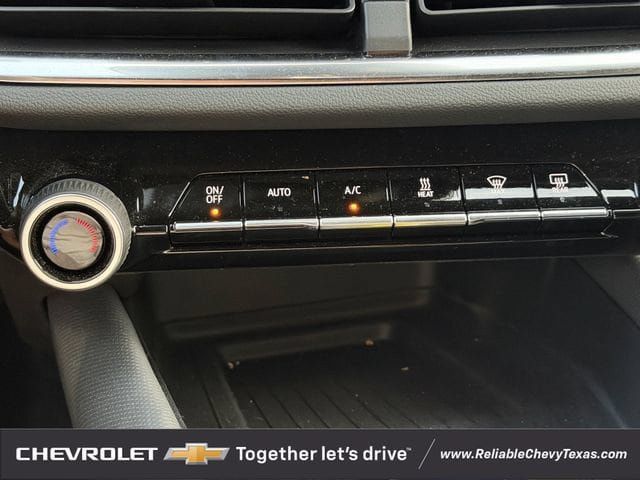 Used 2024 Chevrolet Equinox EV LT FWD image 20