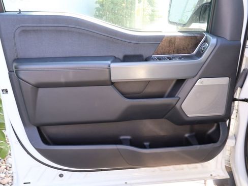 Used 2022 Ford F150 Lariat w/ Max Trailer Tow Package AWD/4WD image 17