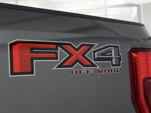 Used 2021 Ford F250 Lariat w/ Lariat Ultimate Package image 21