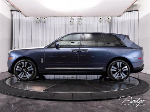 Used 2019 Rolls-Royce Cullinan AWD/4WD image 9
