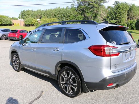 Used 2023 Subaru Ascent Limited w/ Technology Package AWD/4WD image 3