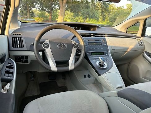 Used 2011 Toyota Prius Two FWD image 13