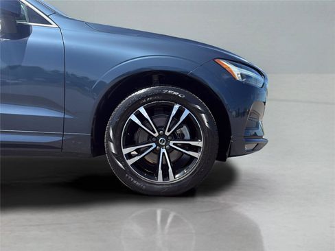 Used 2021 Volvo XC60 T5 Momentum w/ Premium Package AWD/4WD image 30