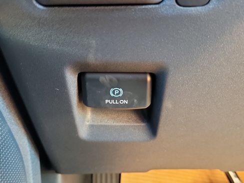 New 2026 Ford Expedition Active image 20