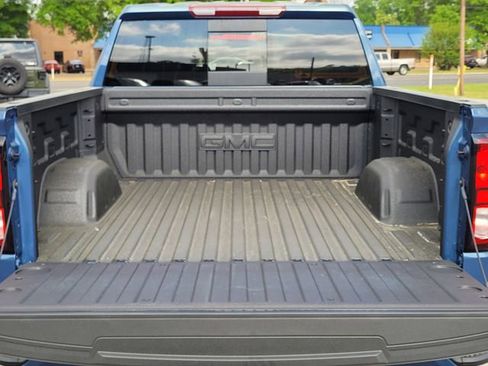 New 2026 GMC Sierra 1500 Elevation w/ Elevation Premium Package AWD/4WD image 9