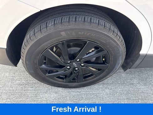 Used 2023 Chevrolet Equinox LS w/ Midnight Edition FWD image 20