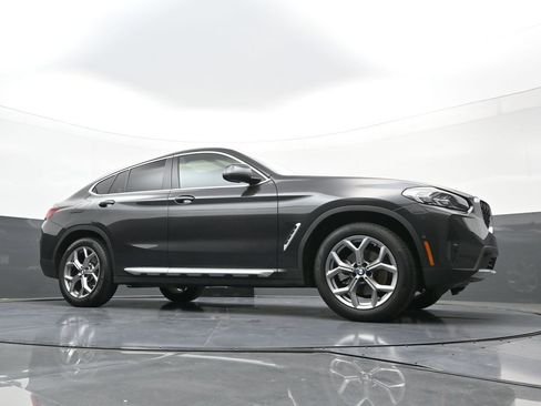 Used 2025 BMW X4 xDrive30i AWD/4WD image 21