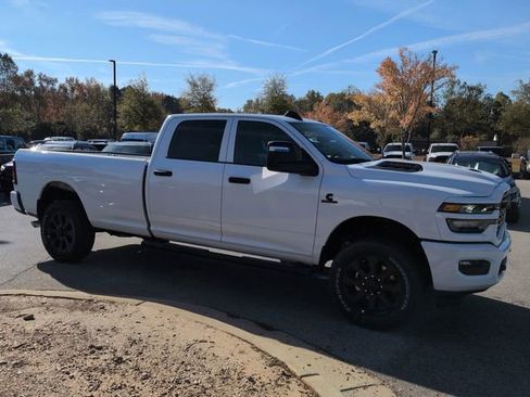 New 2026 RAM 2500 Tradesman AWD/4WD image 2