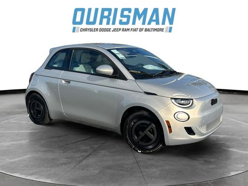 New 2025 FIAT 500 e image 1
