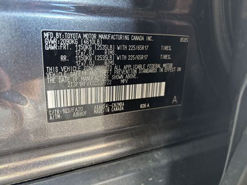 Used 2025 Toyota RAV4 XLE w/ Convenience Package image 32