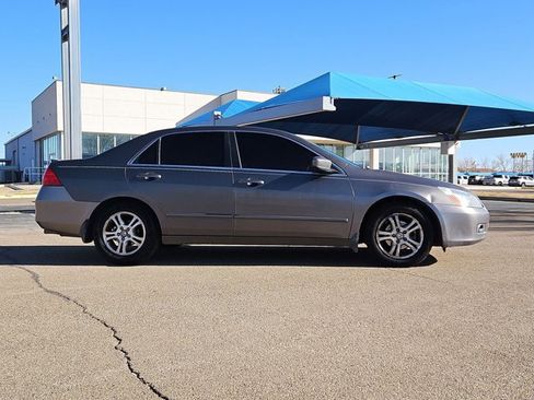 Used 2006 Honda Accord EX-L image 4