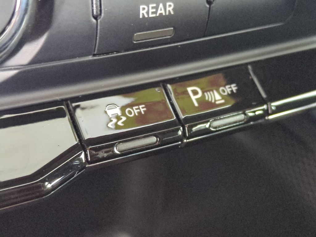 Used 2024 Dodge Durango GT RWD image 31