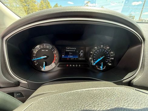 Used 2016 Ford Fusion SE image 6