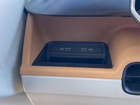 New 2025 Volkswagen ID. Buzz Pro S Plus image 26