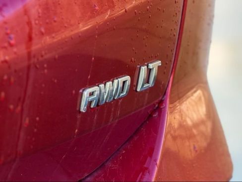 Used 2019 Chevrolet Equinox LT w/ Driver Convenience Package image 28