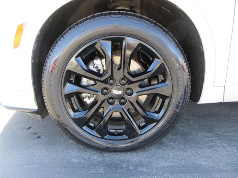 Used 2023 Cadillac XT6 Luxury image 58