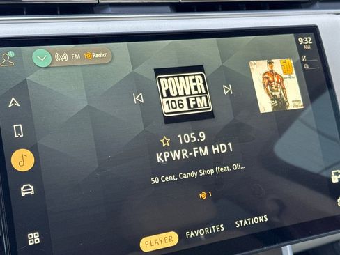 Used 2023 Land Rover Range Rover Long Wheelbase SE image 22