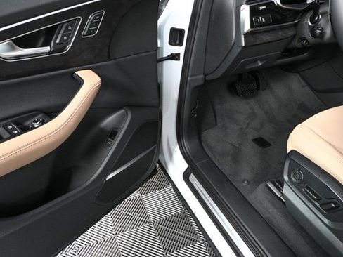 New 2025 Audi Q7 3.0T Premium Plus image 8
