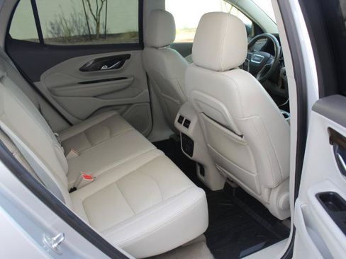 Used 2020 GMC Terrain Denali w/ Denali Premium Package AWD/4WD image 19