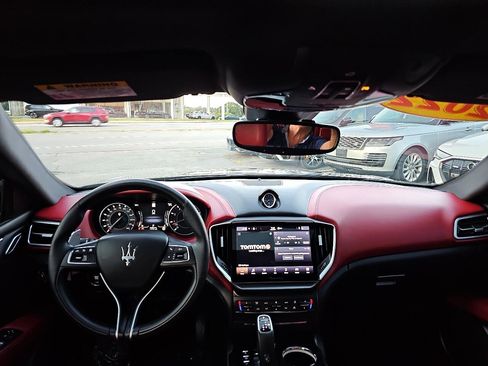 Used 2022 Maserati Ghibli Modena image 42