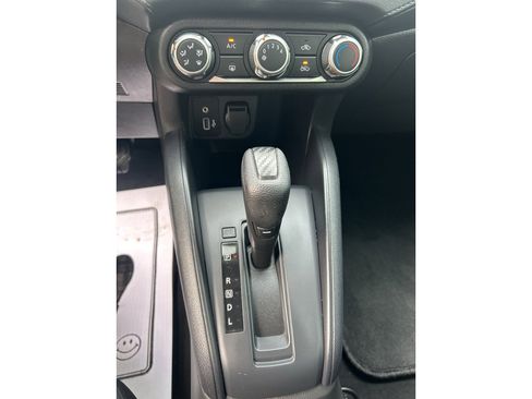 Used 2024 Nissan Versa S w/ Electronics Package image 17