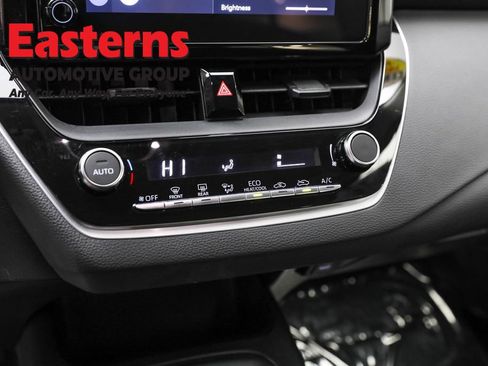 Used 2023 Toyota Corolla LE w/ Carpet Mat Package (TMS) FWD image 20