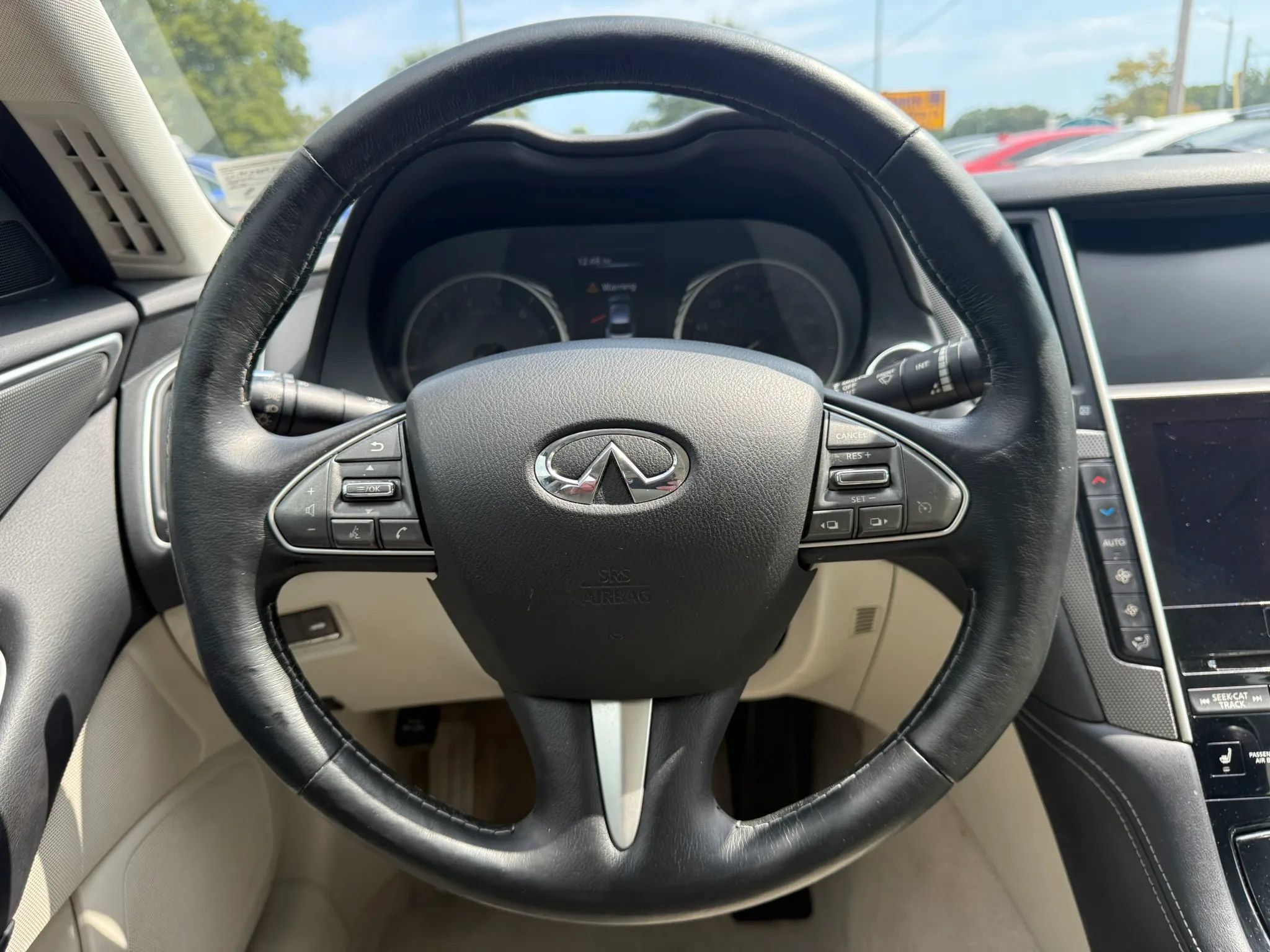 Used 2015 INFINITI Q50 Premium w/ All Weather Package AWD/4WD image 9