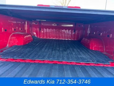 Used 2022 Chevrolet Silverado 1500 LT image 11