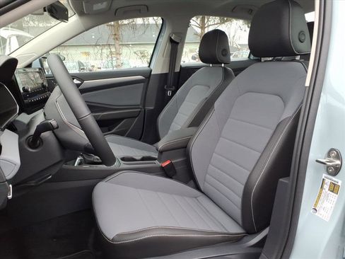 New 2026 Volkswagen Jetta SE image 5