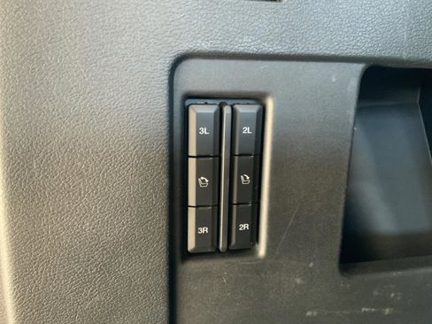 Used 2022 Ford Expedition Max Limited AWD/4WD image 18