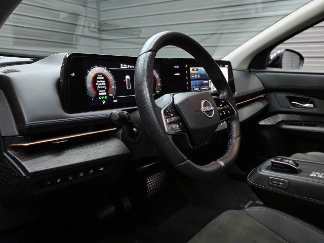 Used 2023 Nissan Ariya FWD image 11