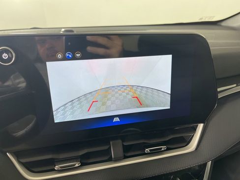 New 2026 Chevrolet Equinox LT FWD image 28