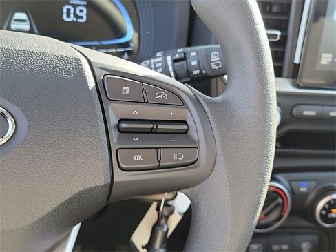 New 2026 Hyundai Venue SE image 6