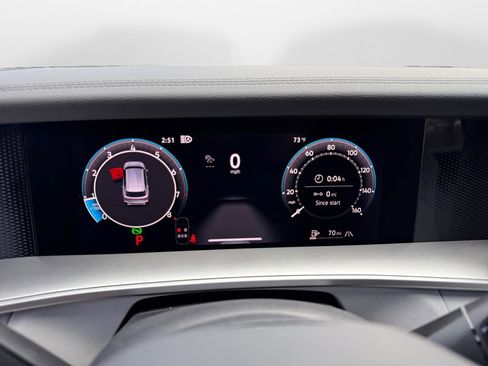 New 2026 Volkswagen Tiguan SE R-Line AWD/4WD image 11